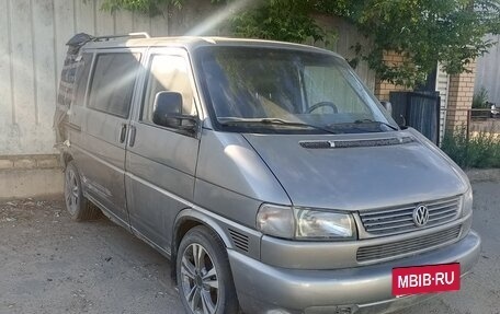 Volkswagen Multivan T4, 1997 год, 300 000 рублей, 2 фотография