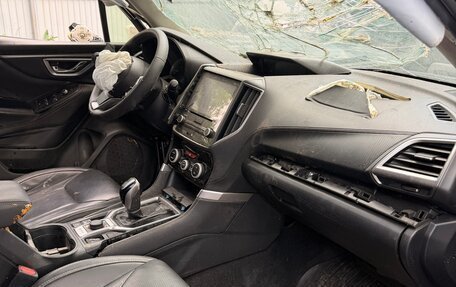 Subaru Forester, 2019 год, 800 000 рублей, 10 фотография