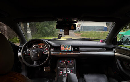 Audi S8, 2006 год, 2 000 000 рублей, 15 фотография