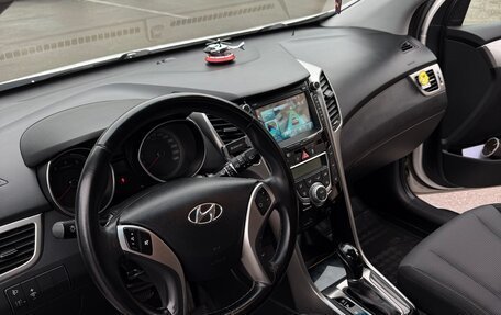 Hyundai i30 II рестайлинг, 2014 год, 999 999 рублей, 9 фотография