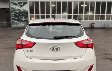 Hyundai i30 II рестайлинг, 2014 год, 999 999 рублей, 5 фотография