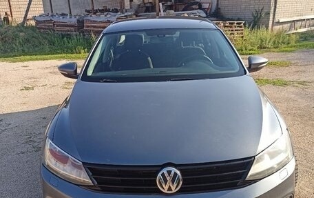 Volkswagen Jetta VI, 2016 год, 1 100 000 рублей, 2 фотография