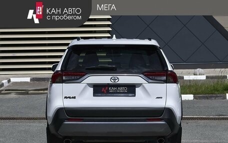 Toyota RAV4, 2021 год, 3 884 000 рублей, 4 фотография
