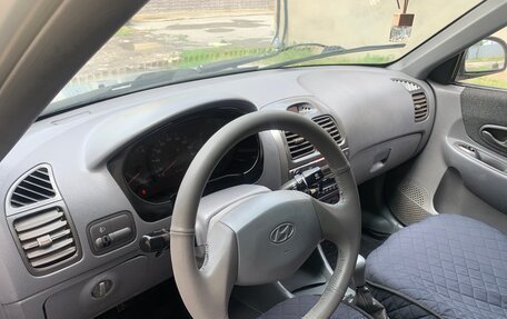 Hyundai Accent II, 2004 год, 395 000 рублей, 19 фотография