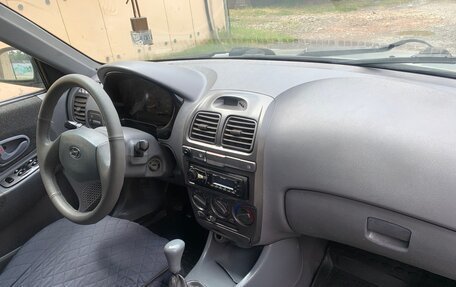 Hyundai Accent II, 2004 год, 395 000 рублей, 21 фотография
