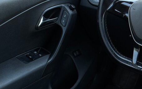 Volkswagen Polo VI (EU Market), 2016 год, 840 000 рублей, 24 фотография