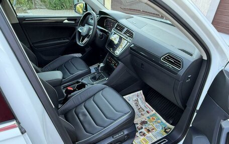 Volkswagen Tiguan, 2024 год, 2 400 000 рублей, 9 фотография