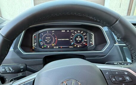 Volkswagen Tiguan, 2024 год, 2 400 000 рублей, 12 фотография