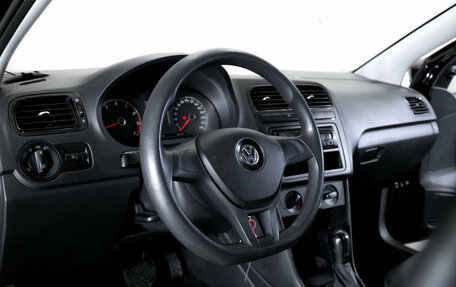 Volkswagen Polo VI (EU Market), 2016 год, 899 000 рублей, 11 фотография