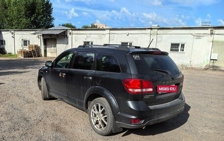 Dodge Journey I, 2011 год, 950 000 рублей, 2 фотография