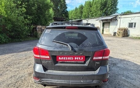 Dodge Journey I, 2011 год, 950 000 рублей, 3 фотография