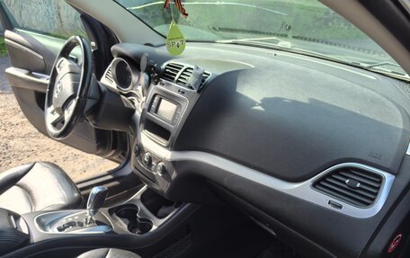 Dodge Journey I, 2011 год, 950 000 рублей, 19 фотография