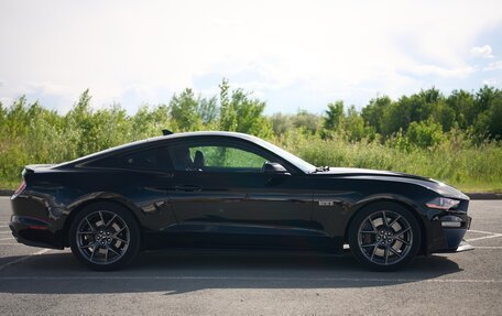 Ford Mustang VI рестайлинг, 2021 год, 3 890 000 рублей, 8 фотография