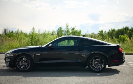 Ford Mustang VI рестайлинг, 2021 год, 3 890 000 рублей, 9 фотография