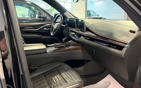 Cadillac Escalade V, 2021 год, 8 990 000 рублей, 17 фотография