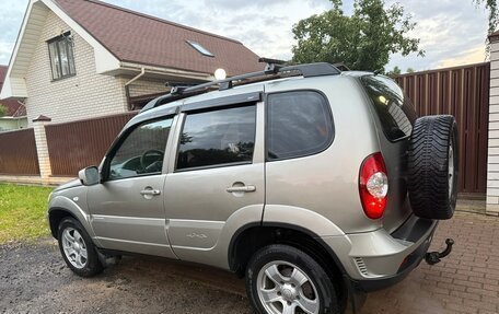 Chevrolet Niva I рестайлинг, 2010 год, 550 000 рублей, 5 фотография