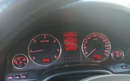 Audi A8, 1998 год, 1 150 000 рублей, 10 фотография