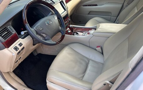 Lexus LS IV, 2008 год, 1 850 000 рублей, 8 фотография