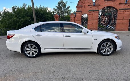 Lexus LS IV, 2008 год, 1 850 000 рублей, 3 фотография