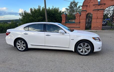 Lexus LS IV, 2008 год, 1 850 000 рублей, 4 фотография