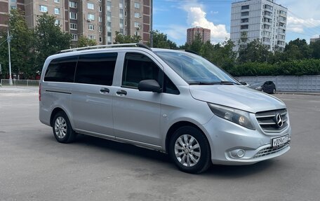 Mercedes-Benz Vito, 2017 год, 2 300 000 рублей, 2 фотография
