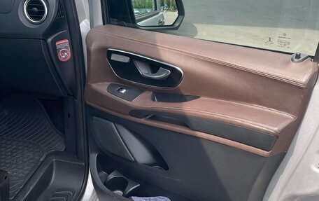 Mercedes-Benz Vito, 2017 год, 2 300 000 рублей, 8 фотография