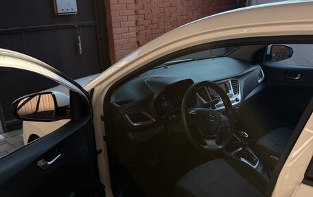Hyundai Solaris II рестайлинг, 2021 год, 1 550 000 рублей, 7 фотография