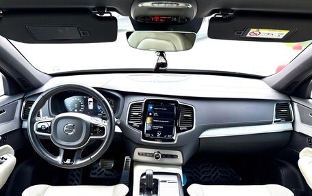 Volvo XC90 II рестайлинг, 2019 год, 4 999 999 рублей, 10 фотография