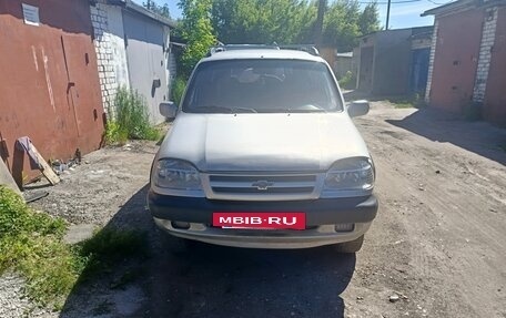 Chevrolet Niva I рестайлинг, 2004 год, 170 000 рублей, 3 фотография