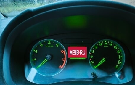 Skoda Fabia II, 2009 год, 330 000 рублей, 13 фотография