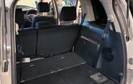 Toyota ISis I, 2011 год, 1 225 000 рублей, 37 фотография