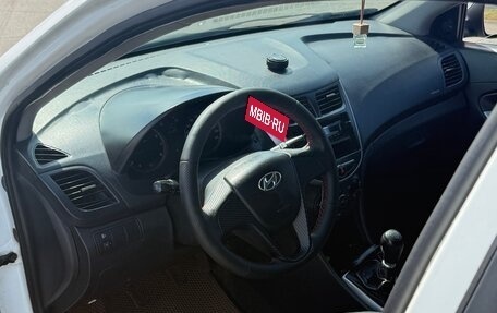 Hyundai Solaris II рестайлинг, 2015 год, 545 000 рублей, 6 фотография