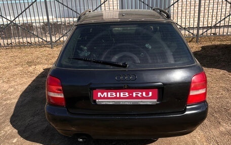 Audi A4, 1998 год, 170 000 рублей, 2 фотография