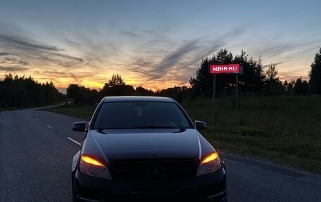 Mercedes-Benz C-Класс, 2011 год, 1 200 000 рублей, 1 фотография