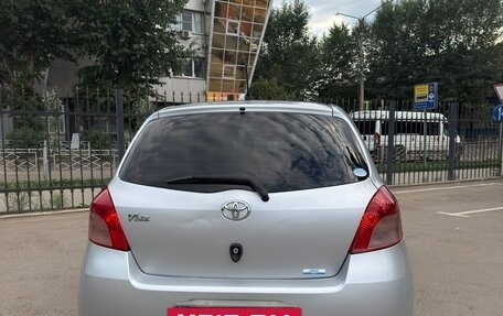Toyota Vitz, 2005 год, 580 000 рублей, 2 фотография