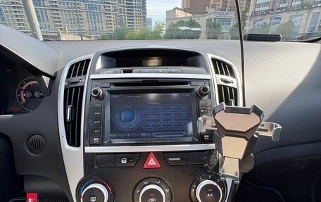 KIA cee'd I рестайлинг, 2010 год, 650 000 рублей, 9 фотография