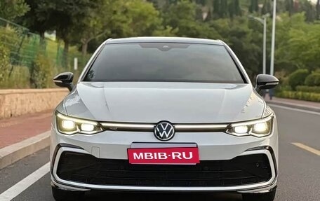 Volkswagen Golf VIII, 2022 год, 1 988 846 рублей, 5 фотография