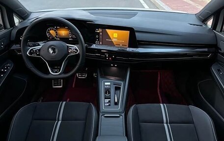 Volkswagen Golf VIII, 2022 год, 1 988 846 рублей, 12 фотография