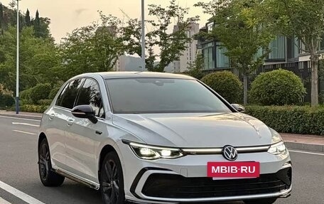 Volkswagen Golf VIII, 2022 год, 1 988 846 рублей, 4 фотография
