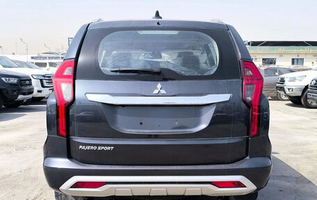 Mitsubishi Pajero Sport III рестайлинг, 2023 год, 3 480 000 рублей, 3 фотография