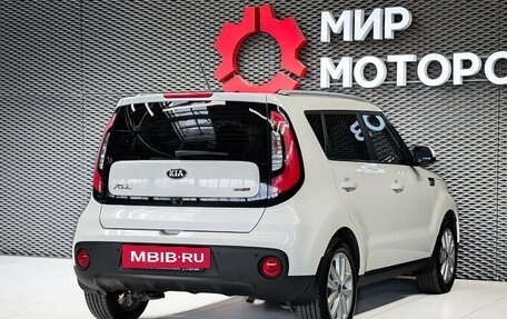 KIA Soul II рестайлинг, 2017 год, 1 455 000 рублей, 4 фотография