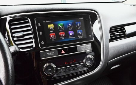 Mitsubishi Outlander III рестайлинг 3, 2018 год, 2 305 000 рублей, 10 фотография
