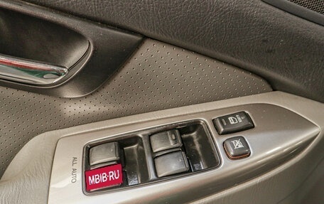 Toyota Land Cruiser Prado 120 рестайлинг, 2008 год, 1 979 000 рублей, 9 фотография
