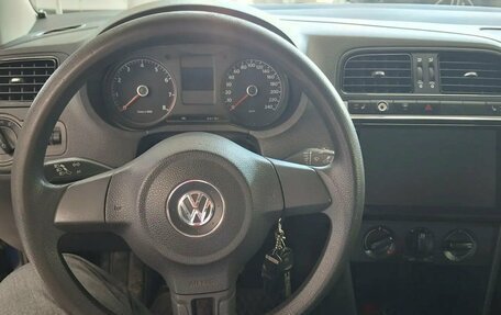 Volkswagen Polo VI (EU Market), 2011 год, 698 000 рублей, 16 фотография