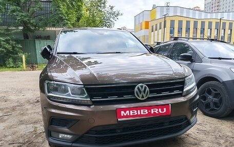 Volkswagen Tiguan II, 2019 год, 2 120 000 рублей, 1 фотография