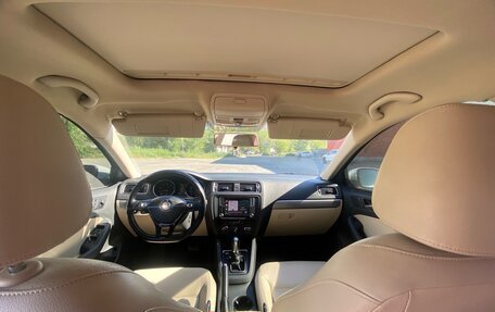 Volkswagen Jetta VI, 2017 год, 1 500 000 рублей, 2 фотография