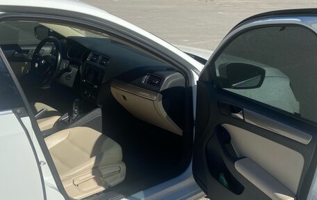 Volkswagen Jetta VI, 2017 год, 1 500 000 рублей, 6 фотография