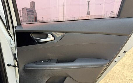 KIA K3, 2021 год, 2 500 000 рублей, 39 фотография