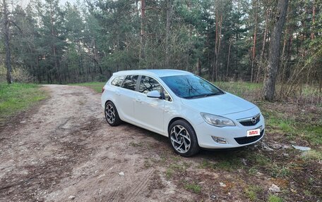 Opel Astra J, 2012 год, 900 000 рублей, 8 фотография