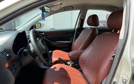 Toyota Avensis III рестайлинг, 2004 год, 620 000 рублей, 10 фотография